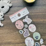 Sticker japonés "Rabbit - Michi Kusa"